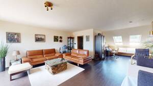 Gepflegte Zwei- bis Drei-Zimmer-Dachgeschosswohnung mit Dachloggia – 60528 Frankfurt am Main – Vorschaubild 3