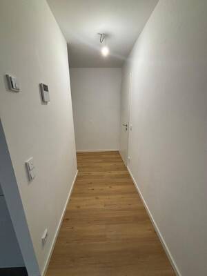 Moderne & geräumige 2 Zimmer Terrassenwohnung in Frankfurt am Main – 60329 Frankfurt am Main – Vorschaubild 2