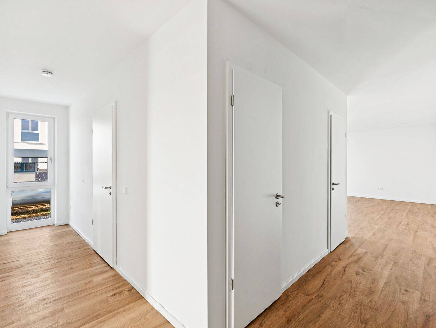 Sparen Sie die ersten 2 Kaltmieten - Ihre geräumige 4-Zimmer-Wohnung mit Dachterrasse! – Wolfsburg – Vorschaubild 8