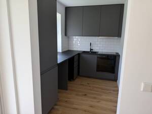 Modernisiert und ruhig gelegen: gut geschnittene Wohnung zum Erstbezug – 22529 Hamburg – Vorschaubild 3