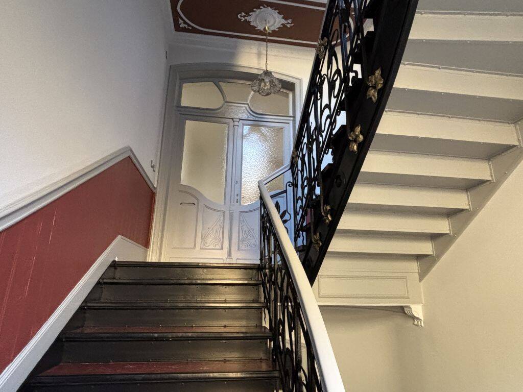 Repräsentative 5 Zi-Altbau - Etage in herrschaftlicher Villa im Wiesbadener Dichterviertel! – Wiesbaden – Vorschaubild 3