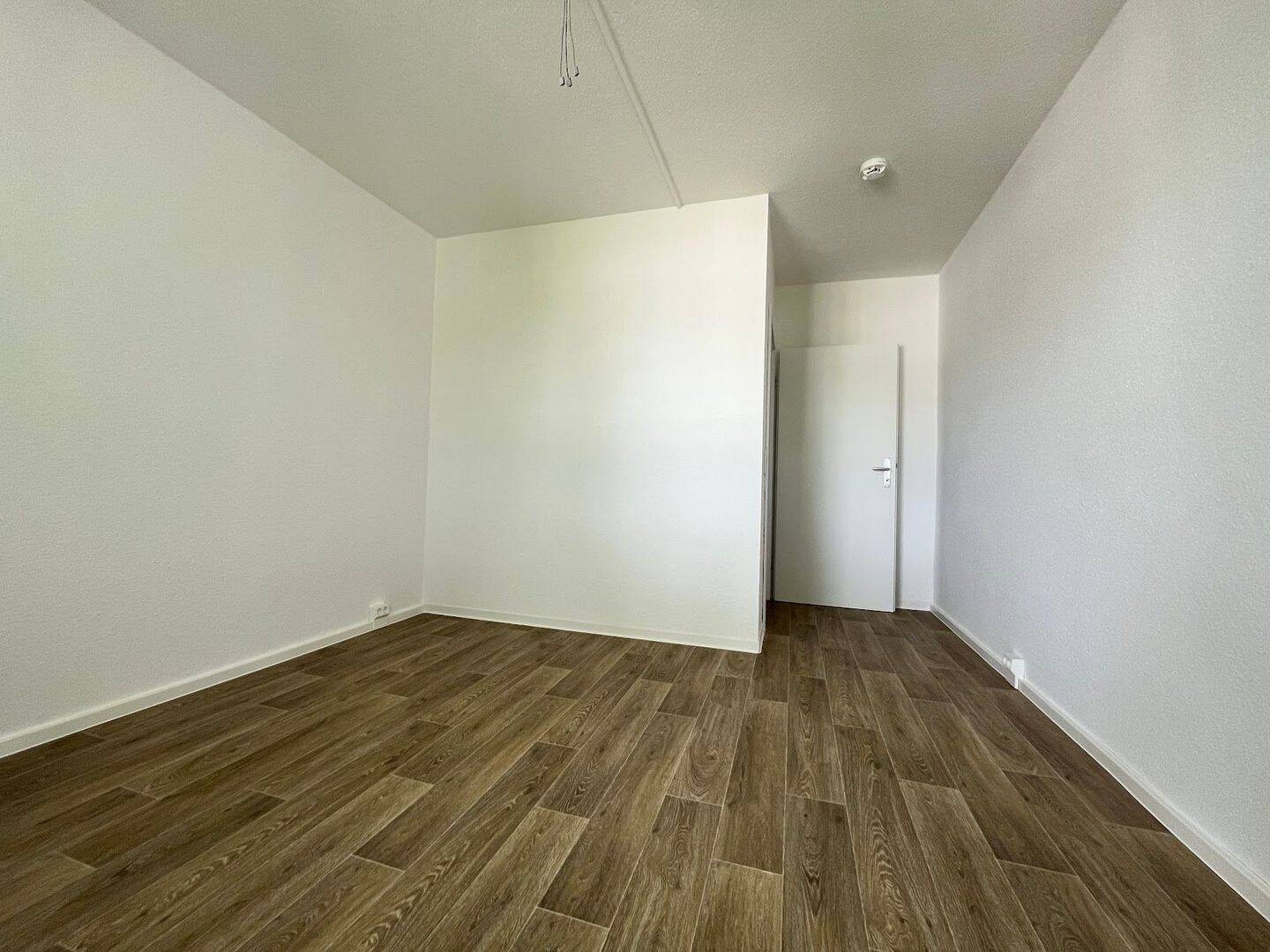 Frisch saniert, familienfreundlich & bezugsfertig - Ihr neues Zuhause wartet! – Chemnitz – Vorschaubild 9