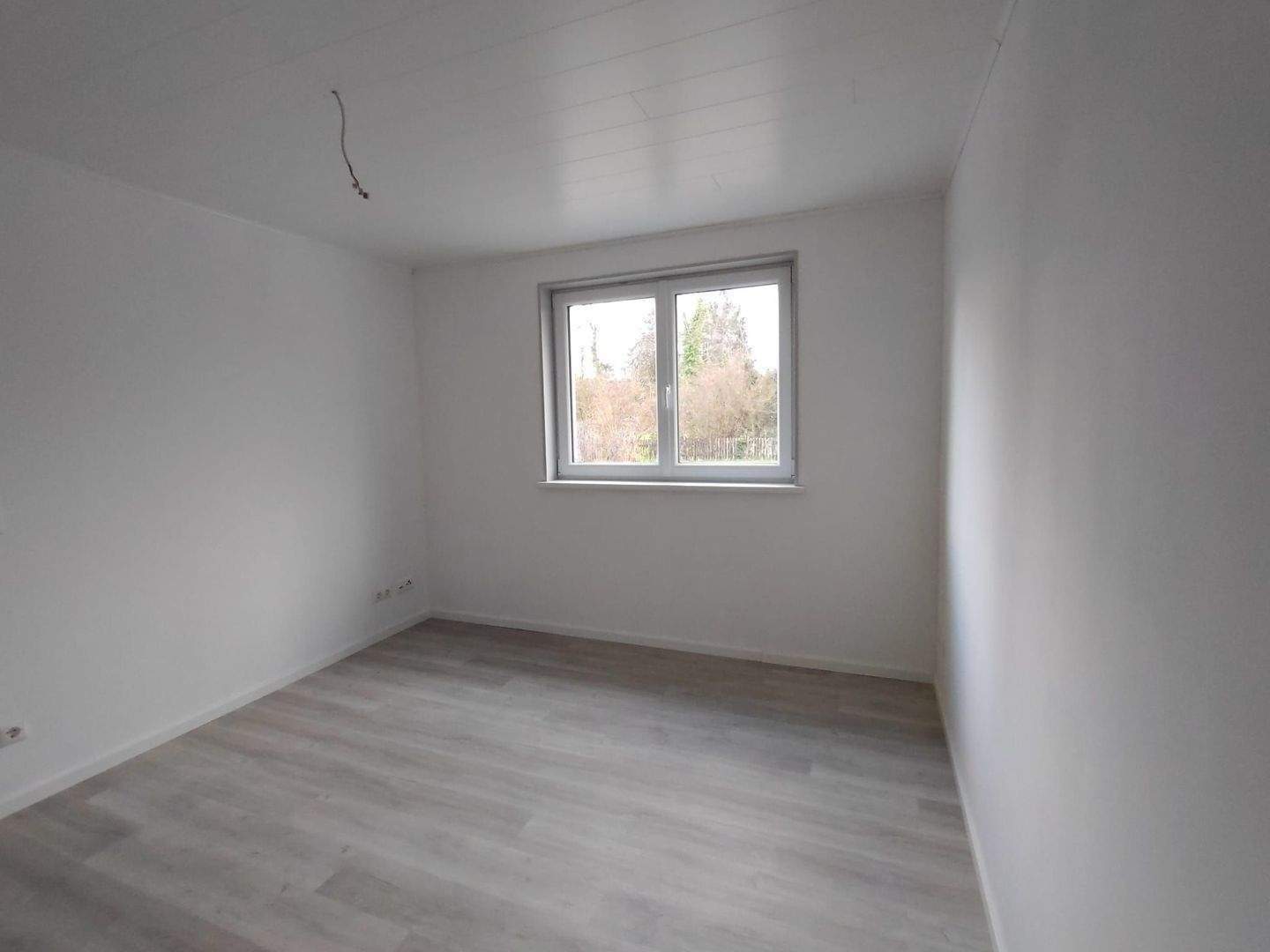 Neubau-Einfamilienhaus (2024) mit 160 m², großem Wohnstudio, Terrasse & Garten + Doppel-Carport – Edemissen – Vorschaubild 5
