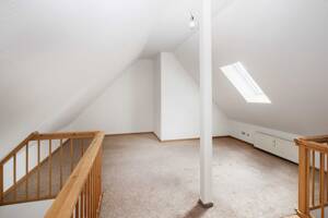 SCHÖNER WOHNEN | GALERIE MAISONETTE | SEHR CHARMANTE 2 ZIMMER | EBK – 20253 Hamburg – Vorschaubild 3