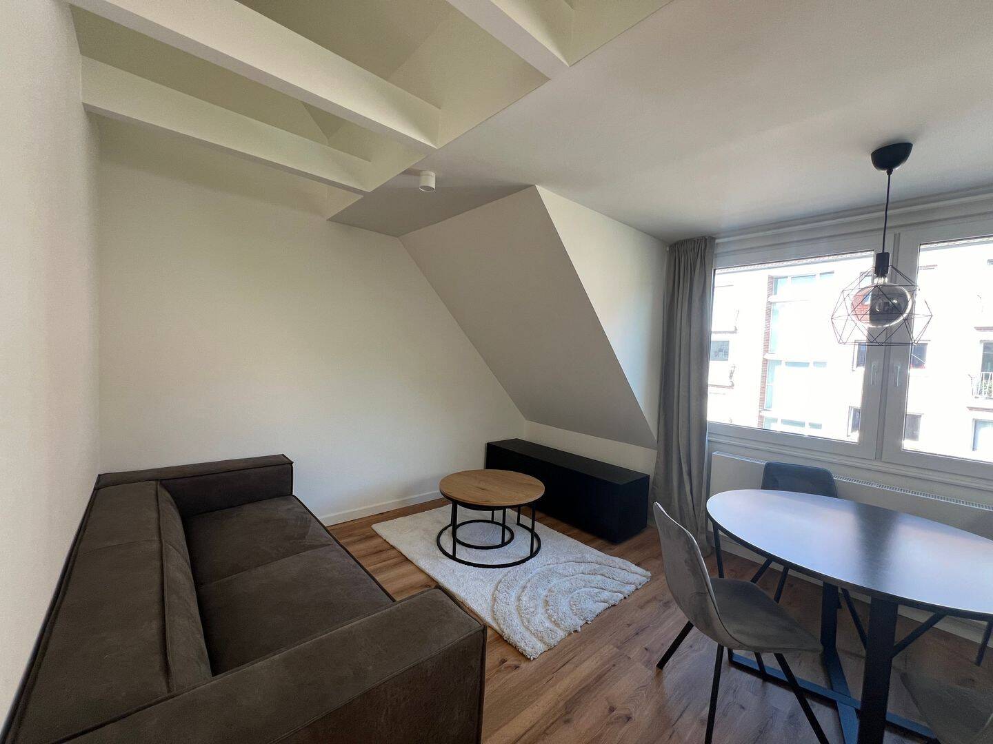 Möblierte, 2026 sanierte 2 Zimmer-Wohnung in Hamburg, Eilbek mit Einbauküche – Hamburg – Vorschaubild 2