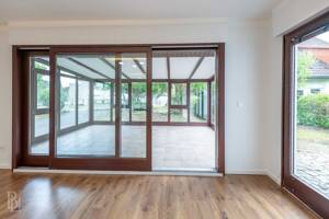 Einziehen & Wohlfühlen Einfamilienhaus mit 5 Zimmern + Wintergarten + großem Garten und Doppelgarage – 14476 Potsdam – Vorschaubild 4