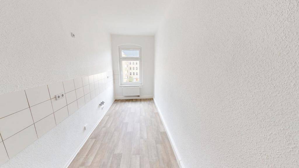 Große Altbauwohnung am Brühl-Boulevard – Chemnitz – Vorschaubild 2