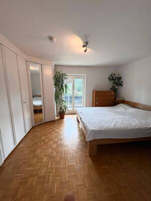 Provisionsfrei Von Privat: Gepflegtes Reihenmittelhaus mit großem Garten in München-Berg am Laim – 81673 München – Vorschaubild 3