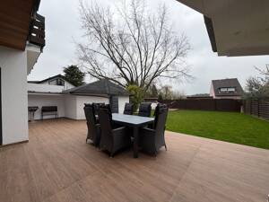 Umfangreich saniert im Erdgeschoß - Familie oder Alterssitz- ruhig mit ca. 200 m² Gartenidylle – 53229 Bonn – Vorschaubild 1