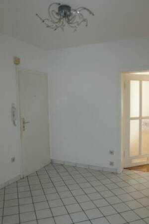 Nähe City & Innenhafen : Schöne 2 Raum Wohnung , große Wohnküche mit EBK – Ruhrorter Str. 19, 47059 Duisburg – Vorschaubild 8