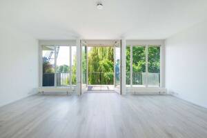 Exklusive 3-Zimmer-Wohnung mit Wasserblick, Balkon, Stellplatz und Aufzug in Alt-Stralau – 10245 Berlin – Vorschaubild 3