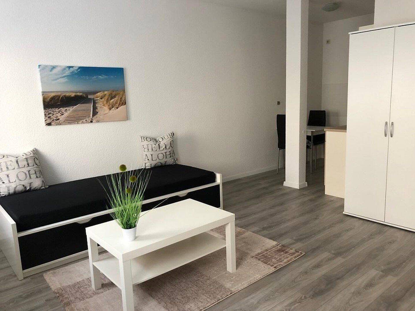 Komfortable möblierte Wohnung EG, "zentral und doch ruhig" – Magdeburg – Vorschaubild 2