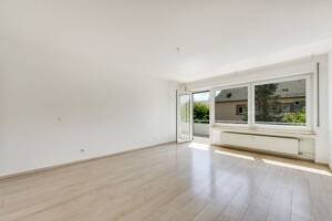 +++ zentral & ruhig - sonniger Süd-Balkon - hochwertig modernisiert - Einbauküche-Übernahme möglich +++ – 70439 Stuttgart – Vorschaubild 6