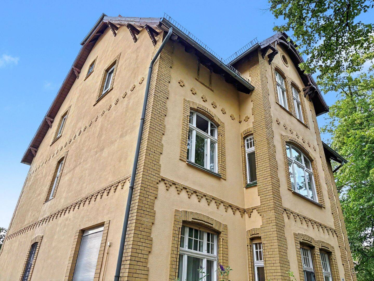 Repräsentative 5-Zimmer-Altbau-Eigentumswohnung mit Balkon in Berlin-Reinickendorf – Berlin – Vorschaubild 2