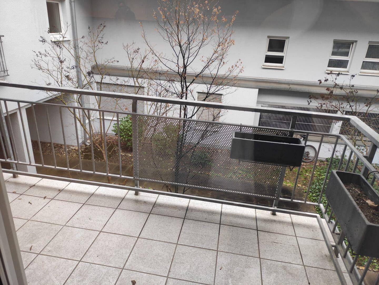 Frisch renovierte 2-ZKB | 74 m² | Balkon | Einbauküche | Tiefgarage | 900 € KM – Kaiserslautern – Vorschaubild 4