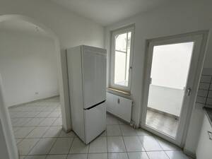 renovierte 2,5-Zimmer-Wohnung in Stuttgart-Untertürkheim – 70327 Stuttgart – Vorschaubild 4