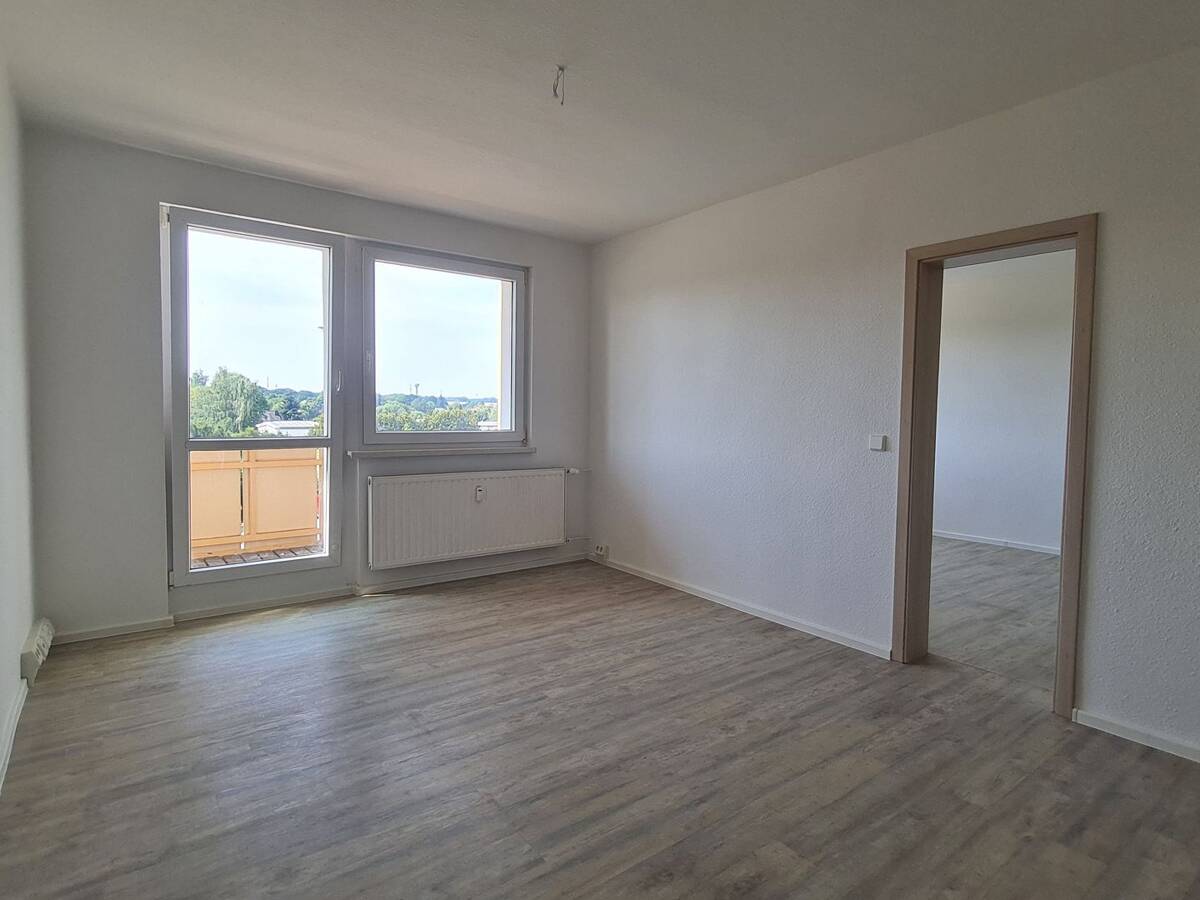 ** Erstbezug ** ruhiges Wohnen mit Weitblick – 9228 Chemnitz – Bild 1 von 9