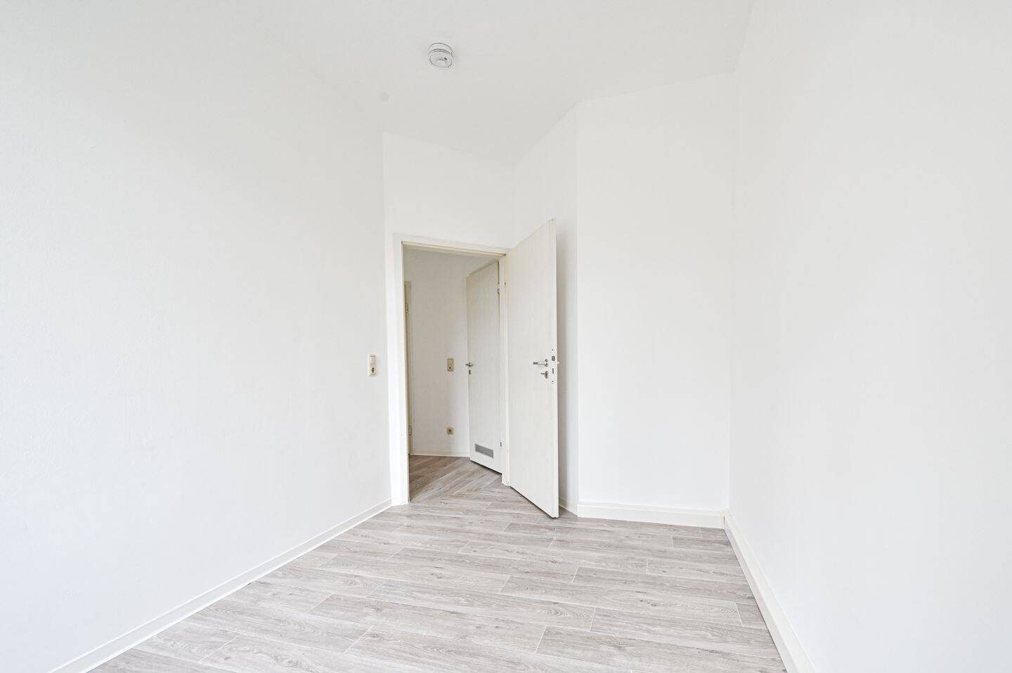 Ihr neues Zuhause in Chemnitz-Kappel: Moderne 2-Raum-Wohnung in ruhiger, zentraler Lage – Chemnitz – Vorschaubild 9