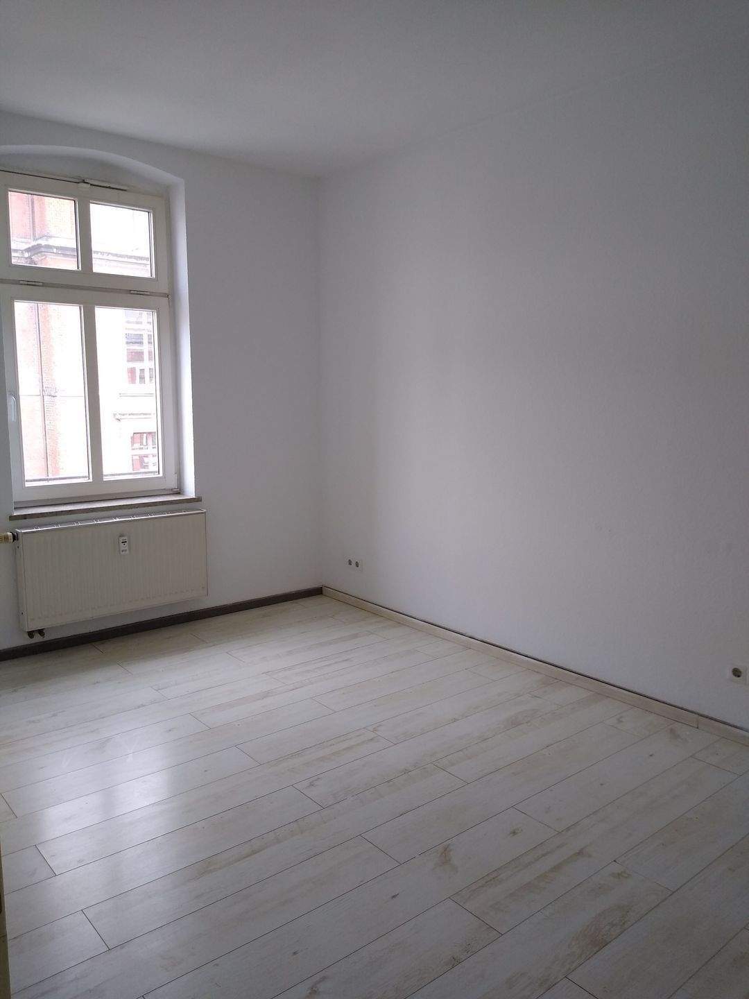 Schöne 2 Raum WG Wohnung mit Balkon in ruhiger Lage von Chemnitz – Chemnitz – Vorschaubild 4