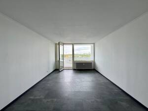 Bezugsfertig mit Skylineblick - renoviertes 1-Zimmer-Apartment in Frankfurt Nied – 65934 Frankfurt am Main – Vorschaubild 6