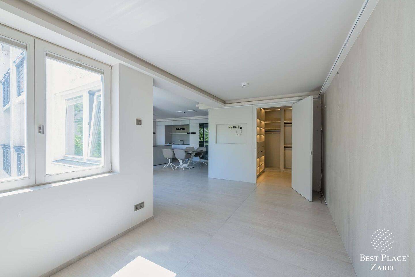 Architektonisch kuratiert: Luxuswohnung mit Loggia nahe Viktoria-Luise-Platz – Berlin – Vorschaubild 9