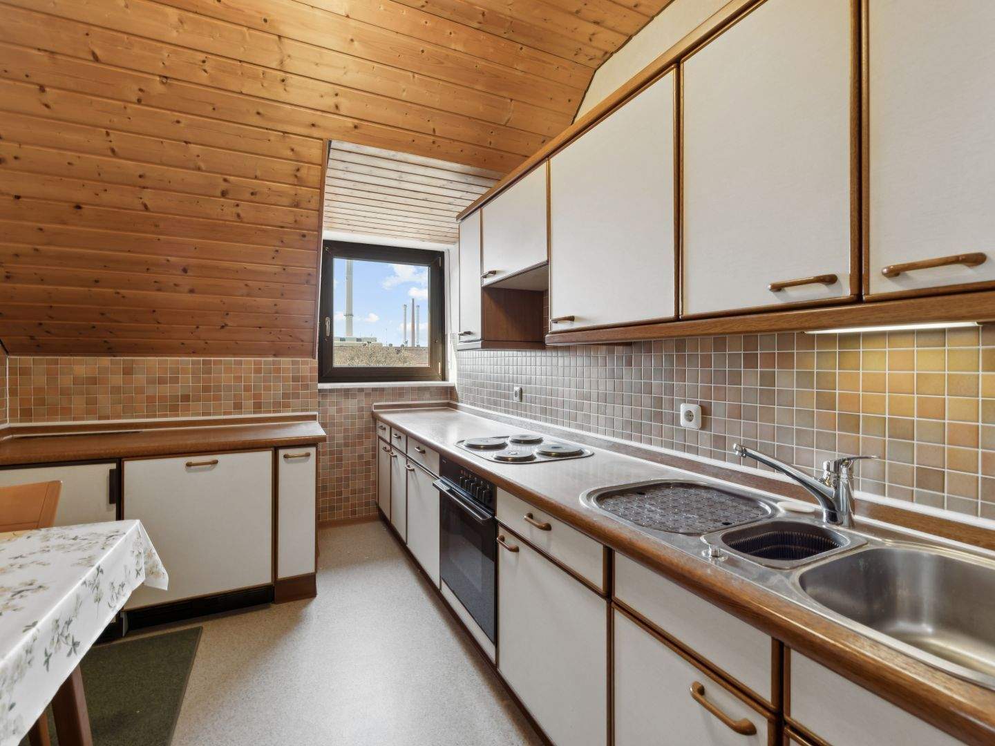 Wohnen über den Dächern der Stadt! Tolle 3-Zimmer-Wohnung in Nürnberg-Steinbühl – Nürnberg – Vorschaubild 9