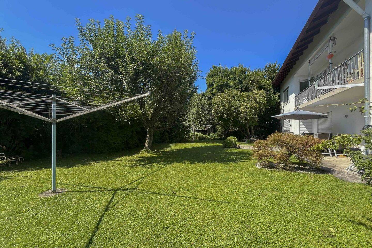 Mehrfamilienhaus mit 3 Einheiten und großem Garten in begehrter, familienfreundlicher Lage – Rosenheim – Vorschaubild 6