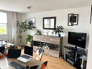 Attraktive Kapitalanlage in Braunschweig - Vermietete 2-Zimmer-Wohnung mit Stellplatz – 38118 Braunschweig – Vorschaubild 2