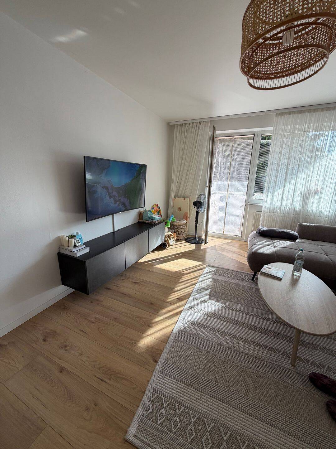 Helle 2,5-Zimmer-Wohnung mit Balkon, Aufzug und Einbauküche in attraktiver Lage sucht Nachmieter – Nürnberg – Vorschaubild 9