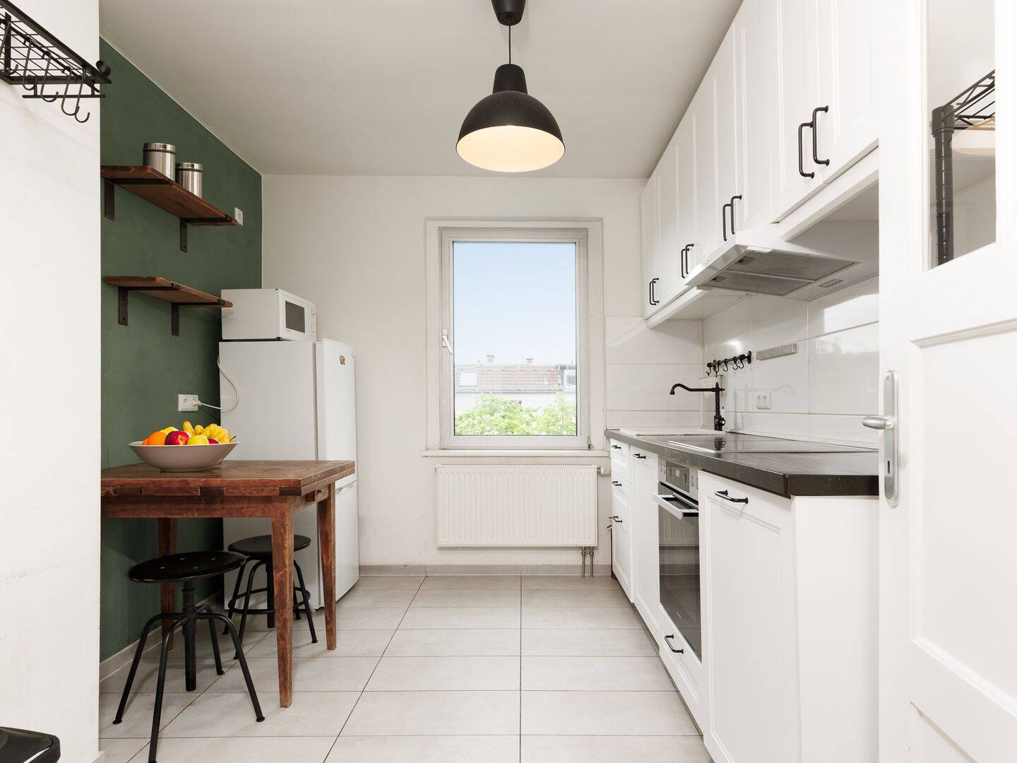 Rooftop Bliss - Gepflegte Dachgeschosswohnung mit Südbalkon in ruhiger Innenhoflage nahe Körnerpark – Berlin – Vorschaubild 9