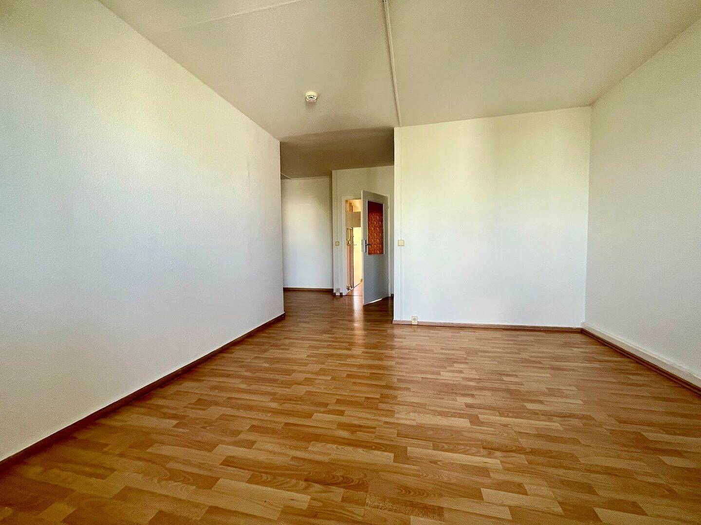Wohlfühlwohnung am Stadtpark - sofort verfügbar – Chemnitz – Vorschaubild 7