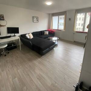 Elegante sonnige 2-Zimmer-Wohnung mit gehobener Innenausstattung mit Einbauküche in Pforzheim – 75172 Pforzheim – Vorschaubild 4