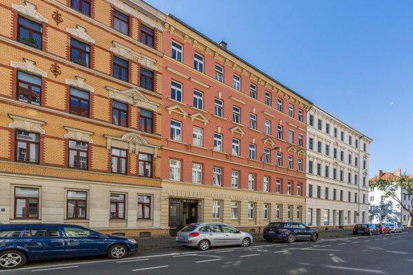 2 Raum Wohnung in Sanierung mit Balkon