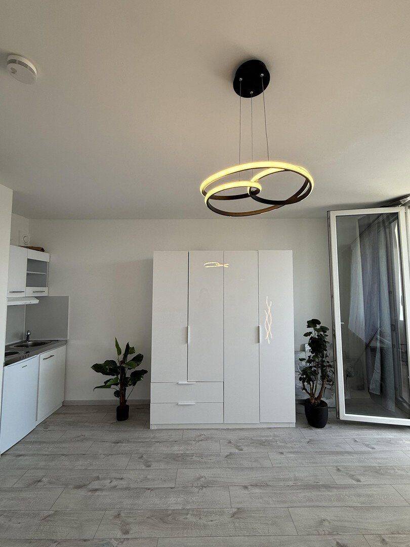 Apartment neu saniert und mobiliert – München – Vorschaubild 4