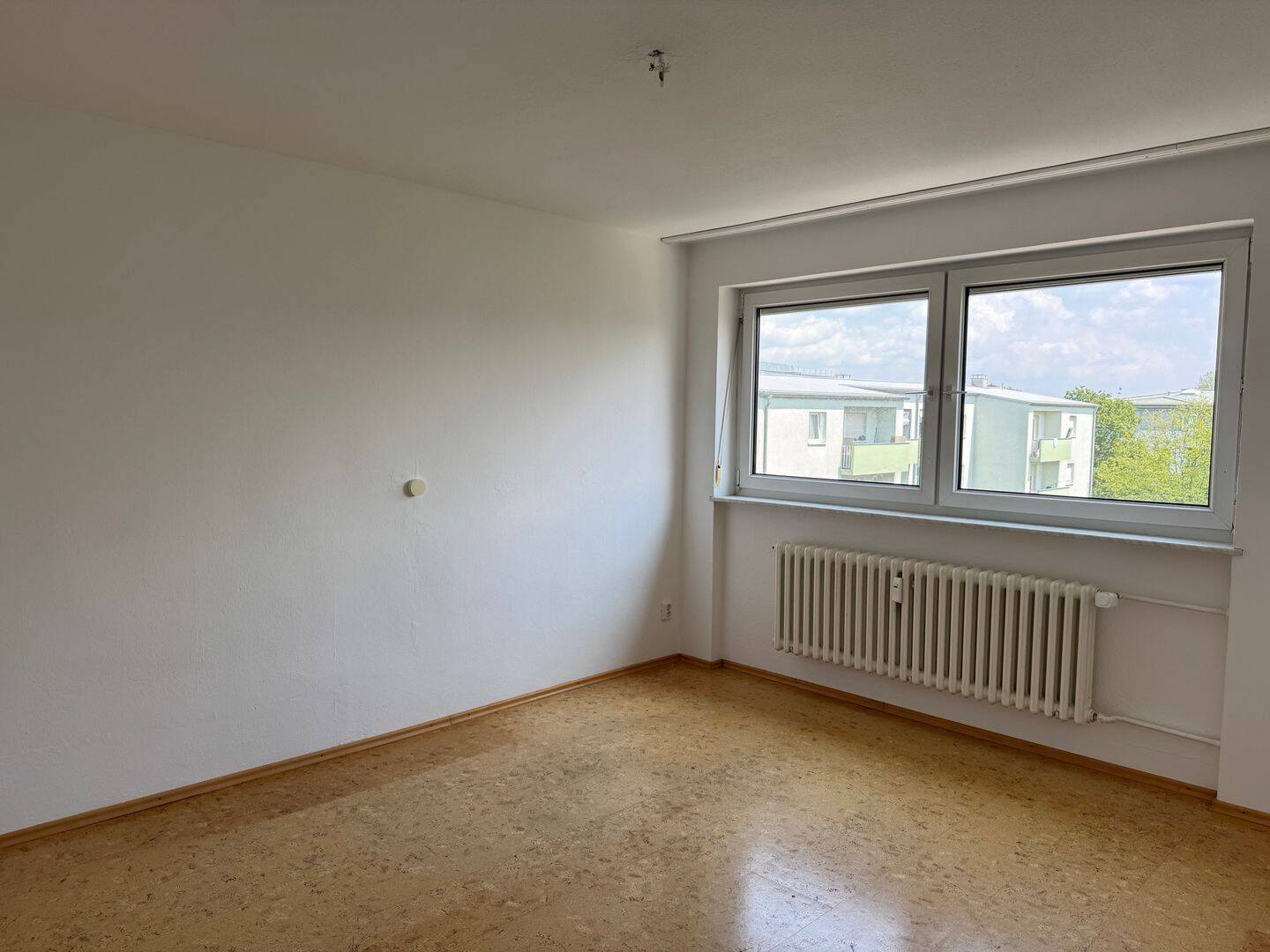 Attraktive 4-Zimmer-Wohnung mit Balkon im Regensburger Westen – provisionsfrei von privat – Regensburg – Vorschaubild 7
