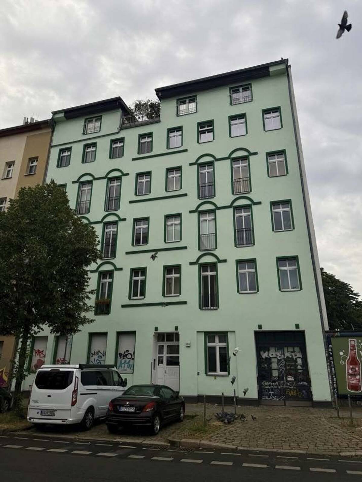 Altbaucharme trifft Moderne - bezugsfreie 3-Zimmerwohnung in Friedrichshain – 10247 Berlin – Bild 1 von 9