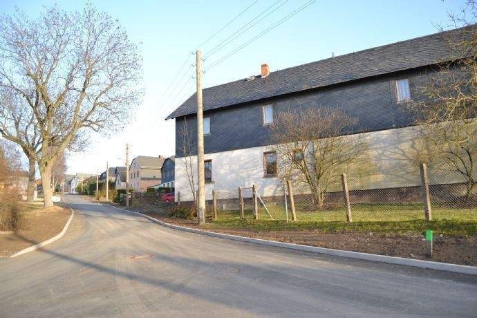 Einfamilienhaus mit Nebenräumen, großer Scheune, Nebengebäude und einer Gartenlandschaft mit vielen Möglichkeiten - Reitzengeschwenda – Drognitz – Vorschaubild 4