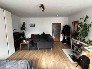 Trier-Innenstadt-Fußgängerzone, Zentral gelegene, 1,5 ZKB Wohnung im 1. Obergeschoss ab 1. August 2026 zu vermieten ! – 54290 Trier – Vorschaubild 1