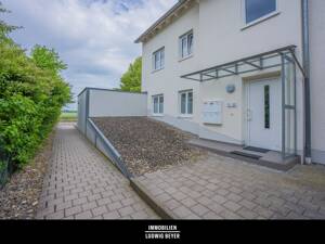 Sonnige drei Zimmer Wohnung mit großzügigen Balkon – 85049 Ingolstadt – Vorschaubild 3