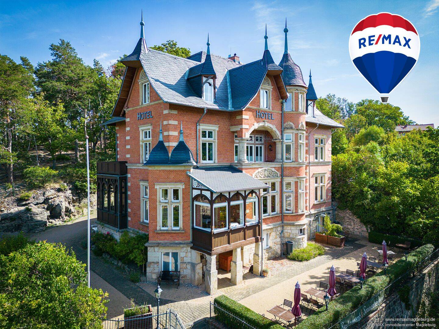 Repräsentative Jugendstilvilla im historischen Ambiente mit traumhaften Weitblick – Blankenburg – Bild 1 von 9
