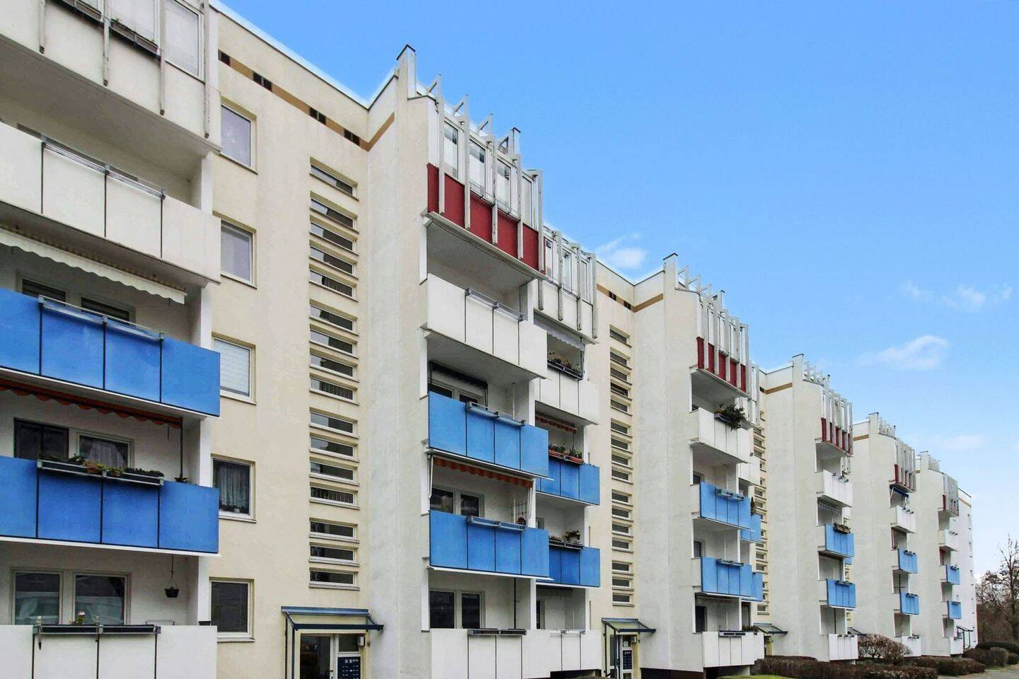Frei und bezugsfertig: Moderne 2-Raum-Wohnung inklusive hochwertiger Einbauküche – Leipzig – Vorschaubild 3