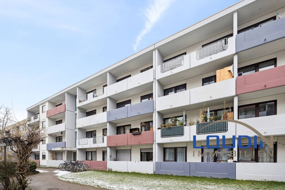 Leerstehende 2-Zimmer-Wohnung mit Balkon im Stühlinger. – 79106 Freiburg im Breisgau – Bild 1 von 9