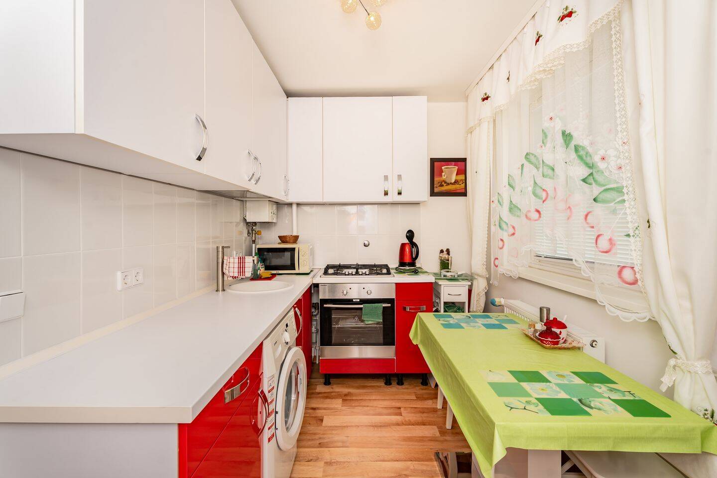 Renovierte, voll möblierte Etagenwohnung mit Balkon & Lift in ruhiger Lage von Spandau – Berlin – Vorschaubild 7
