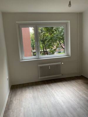 Einzugsbereit! Frisch sanierte 2,5-Zimmer-Wohnung mit Balkon – 22305 Hamburg – Vorschaubild 4