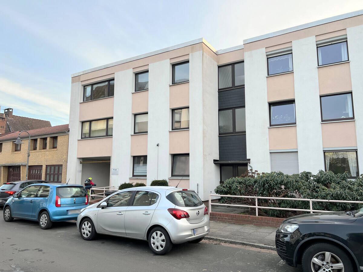 PURNHAGEN-IMMOBILIEN - Charmante 3-Zimmer-Wohnung im Hochparterre mit Balkon in Bremen-Hastedt