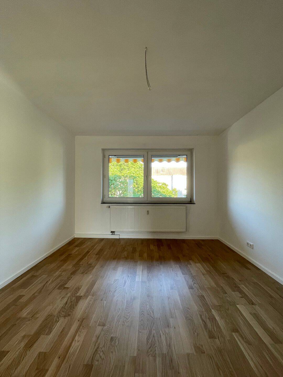 Helle, frisch renovierte 3-Zimmer-Wohnung in St. Leonhard – Nürnberg – Vorschaubild 4