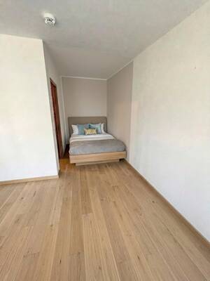 Wohnung mit Balkon in Top Lage - 1-Zimmer-Apartment mit Tiefgaragenstellplatz – 40219 Düsseldorf – Vorschaubild 4