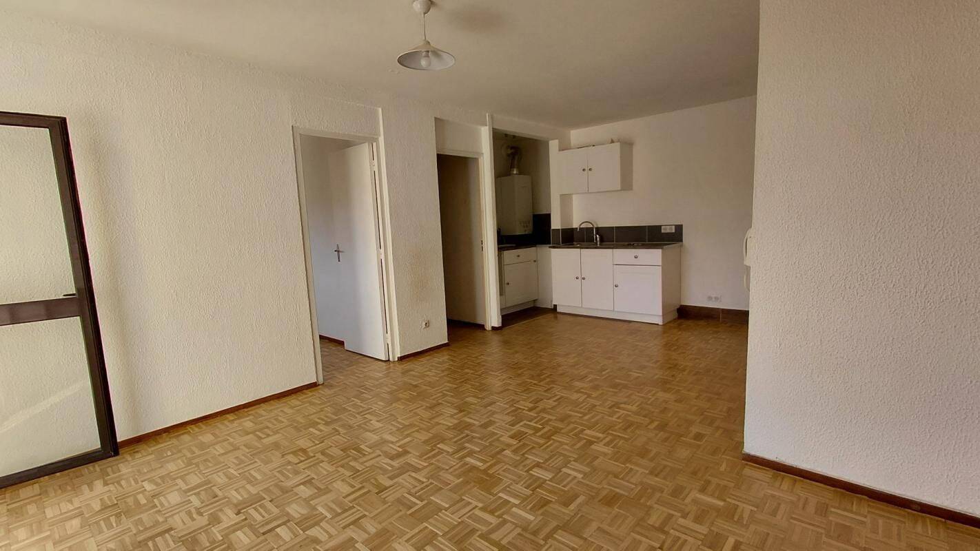 Appartement 2 pièces 45 m² · à Salon-de-Provence · 45 m² · 685 €/mois