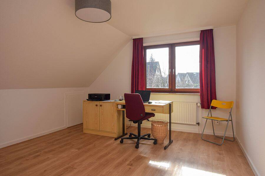 Modernisiertes Einfamilienhaus mit Einliegerwohnung, in idyllischer Lage von Hamburg-Wandsbek... – Hamburg – Vorschaubild 7