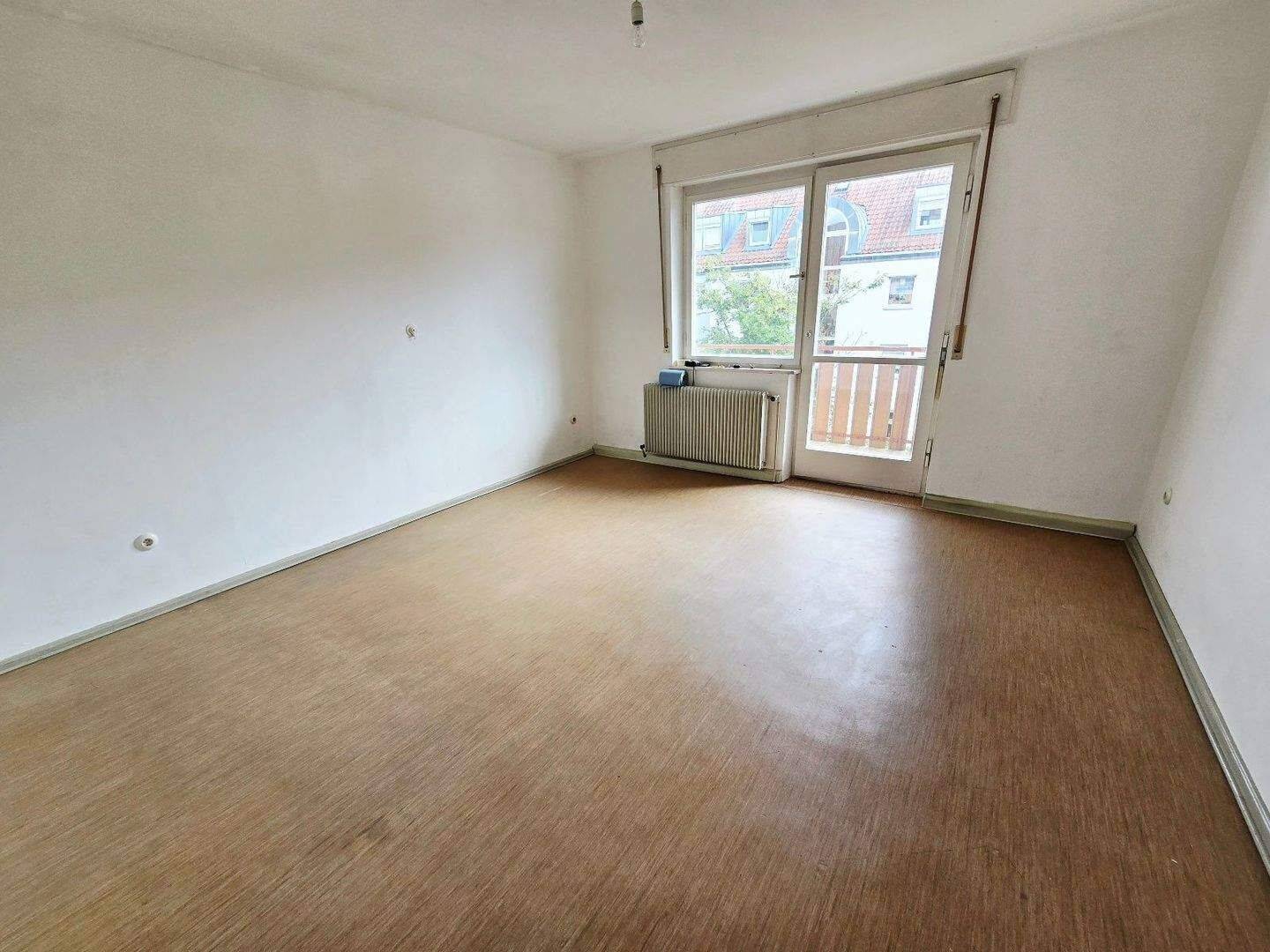 Geräumige 3-Zimmer-Wohnung mit zwei Balkonen in Nürnberg am Stadtpark – Nürnberg – Vorschaubild 8
